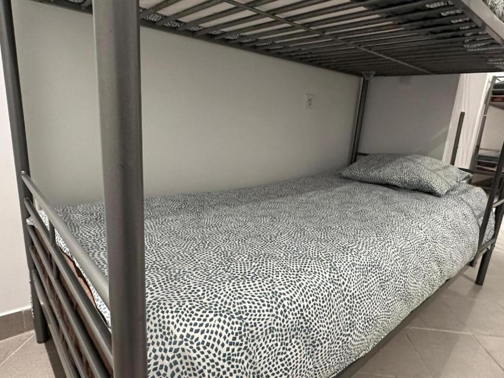 Golebia Hostel Познан Екстериор снимка