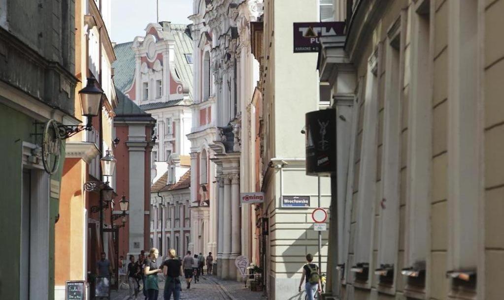 Golebia Hostel Познан Екстериор снимка